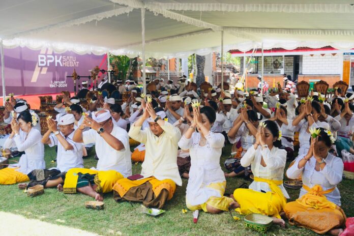 Pujawali Pura BPK Perwakilan Provinsi Bali pada Purnama Sasih Kaulu